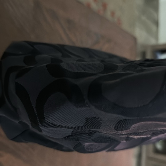 Coach - Picture 5 of 5